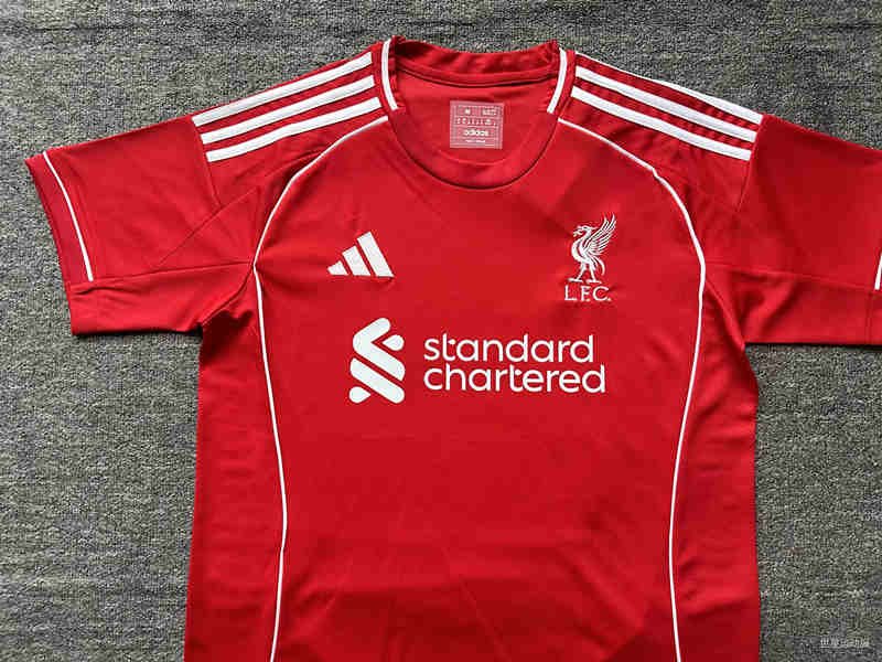 Maillot Domicile Liverpool 2025-2026 _ Liverpool home jersey 2025-2026 (3)